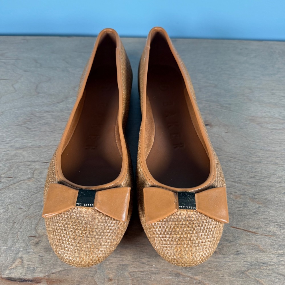Ted Baker Ballet Flats Womens 41 Tan Woven Raffia Bow Gold Hardware Round Toe